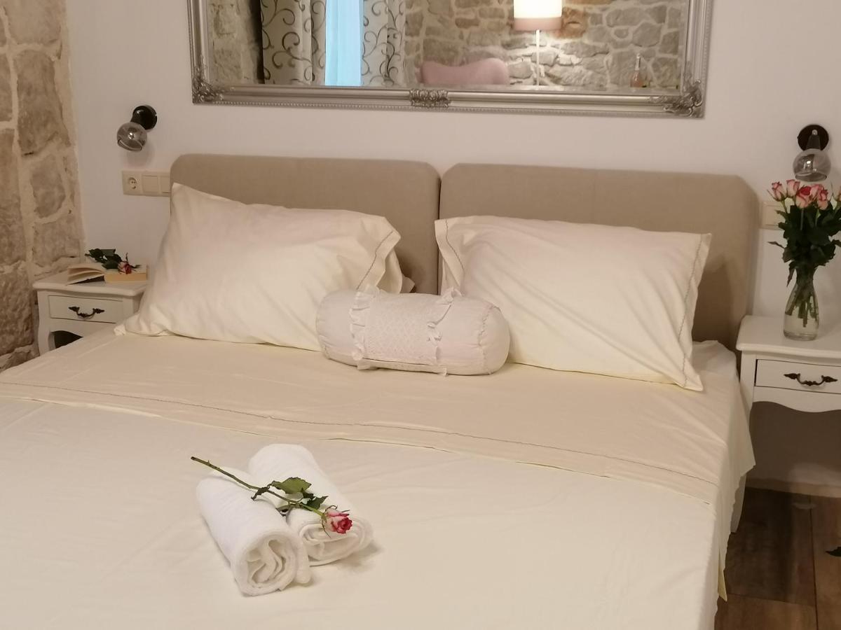 Boutique Vila Marijini Dvori Bed & Breakfast Tribalj Eksteriør bilde